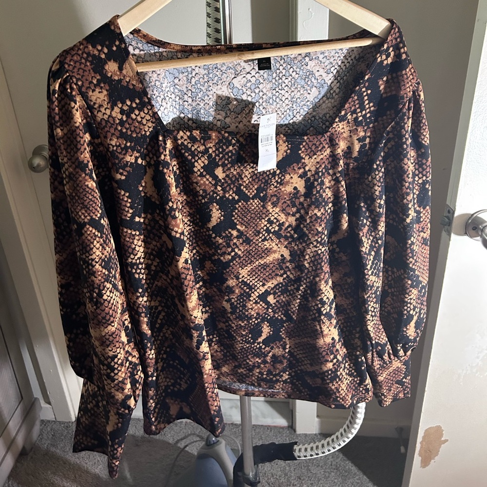New Ann Taylor blouse, size XL